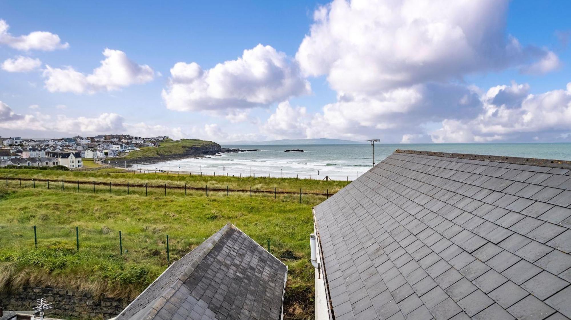 Appartement 5 Dunluce Park - Portrush By The Sea Extérieur photo