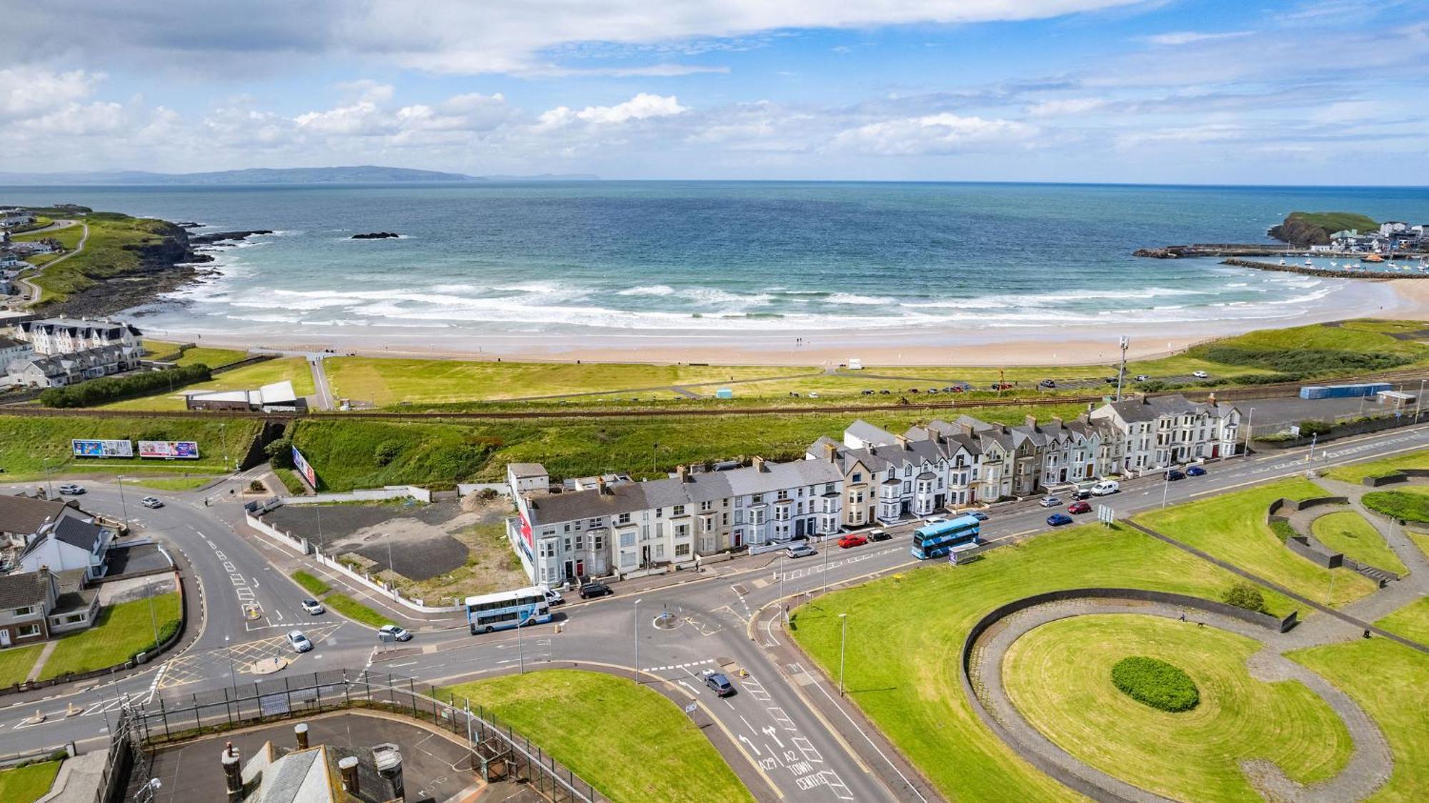 Appartement 5 Dunluce Park - Portrush By The Sea Extérieur photo