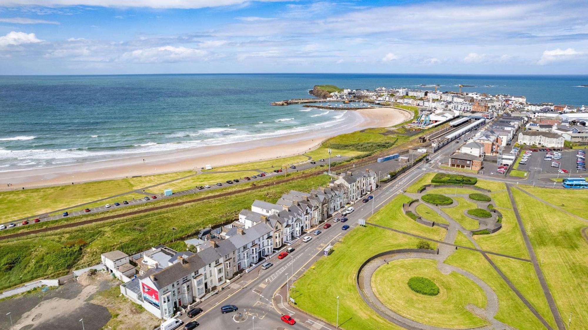 Appartement 5 Dunluce Park - Portrush By The Sea Extérieur photo